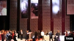 Сцена из 2 акта оперы "Тангейзер" Новосибирского оперного театра: Тангейзер на кинофестивале