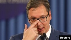 Aleksandar Vučić ističe da će Srbija sama odlučivati o Centru koji brine Vašington