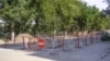 Приостановленное строительство ливневой канализации на улице Строительной в городе Саки, 25 августа 2018 года