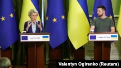 Presidentja e Komisionit Evropian, Ursula von der Leyen, dhe presidenti i Ukrainës, Volodymyr Zelensky. Kiev, 11 qershor 2022. 