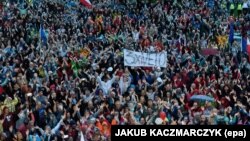 Акция против реформы Верховного суда в Польше, Варшава, июль 2017 года 