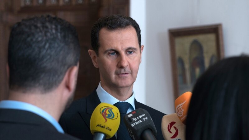 Асад посетил свои войска в Восточной Гуте