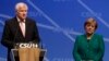 Глава МВД Германии намерен уйти в отставку из-за разногласий с Меркель