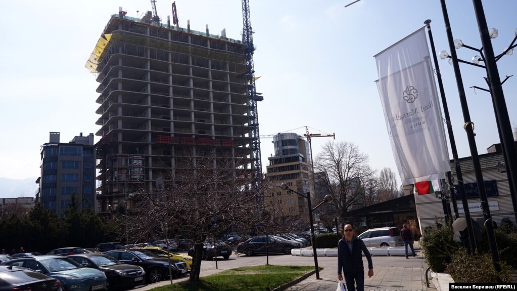 Bloc în construcție la Sofia, antreprenor: compania Artex