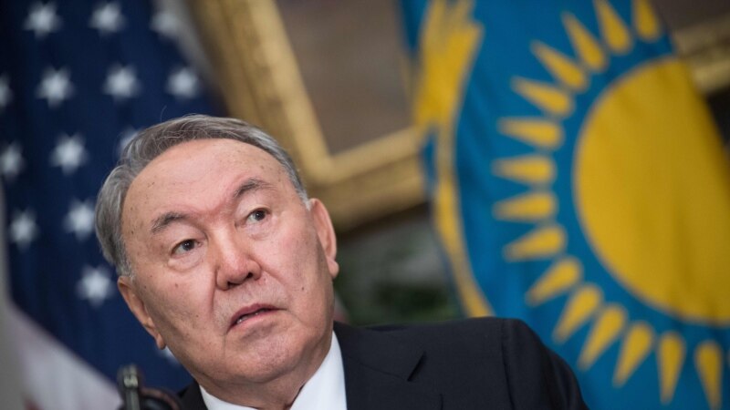 Астана президент Назарбаевдин сунушун сындаган Минскиге жооп кайтарды