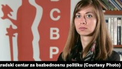 „Nabavka naoružanja i vojne opreme se sprovodi po istom principu kao i nabavka respiratora“, navodi Maja Bjeloš, istraživačica Beogradskog centra za bezbednosnu politiku.