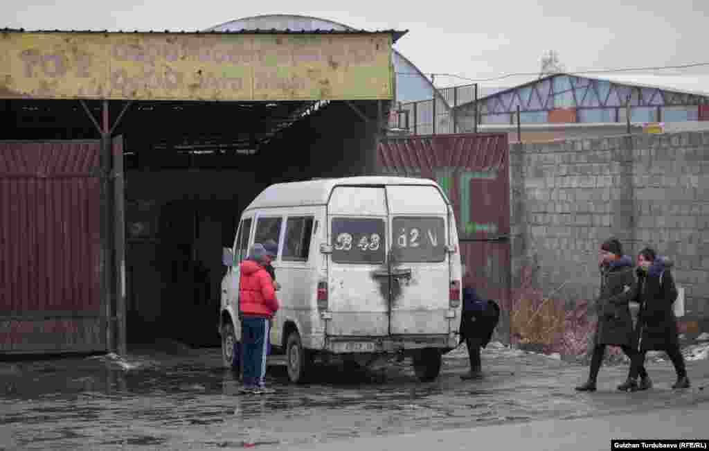 Автомастерская в новостройке.