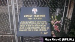 Memorijalna ploča na mestu ubistva Olivera Jovanovića