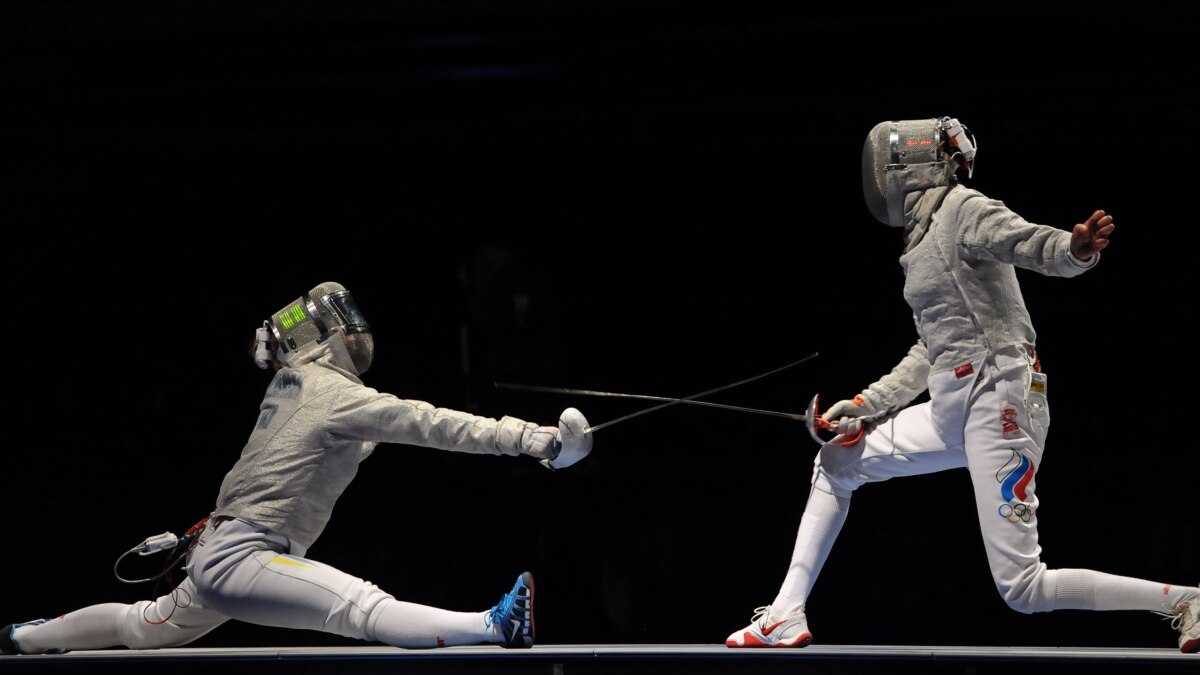 мегастар фехтование. рапира для фехтования. шпага и рапира фехтование. фехтовальщик с рапирой. всероссийские соревнования памяти порфирьева шпага 24 сент 2022.