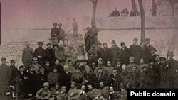 Parlamentari români în pribegia din Rusia (Foto: Centrul de Cultură și Istorie Militară, Chișinău)