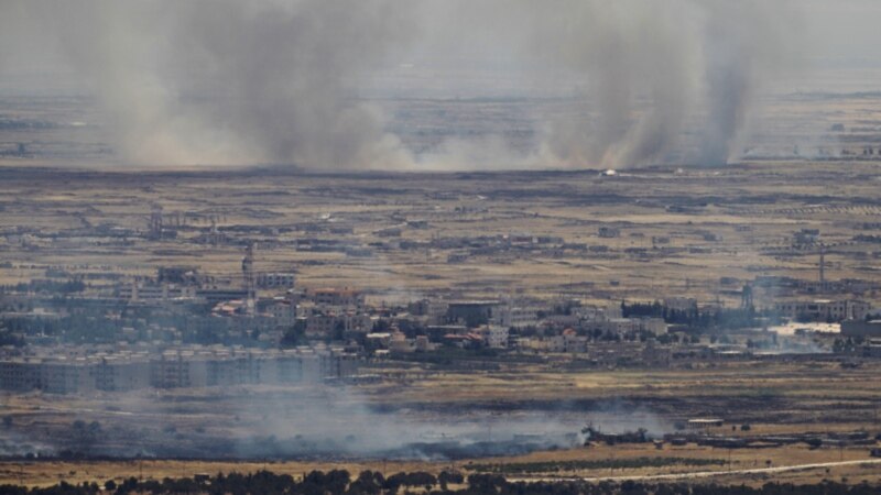 Siria sulmon me raketa rebelët në afërsi të Lartësive Golan