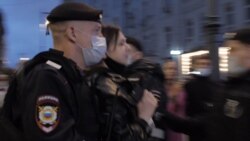 Moscow Police Detain Nearly 150 At Protests Against Constitutional Change