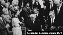 Норвегия, Осло, 5 июня 1991 года. Михаил Горбачев выступает с нобелевской речью