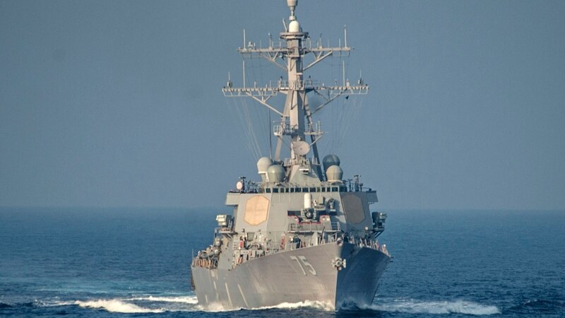 Mornarica SAD: Razarač se kreće ka Crnom moru poštujući međunarodne konvencije 