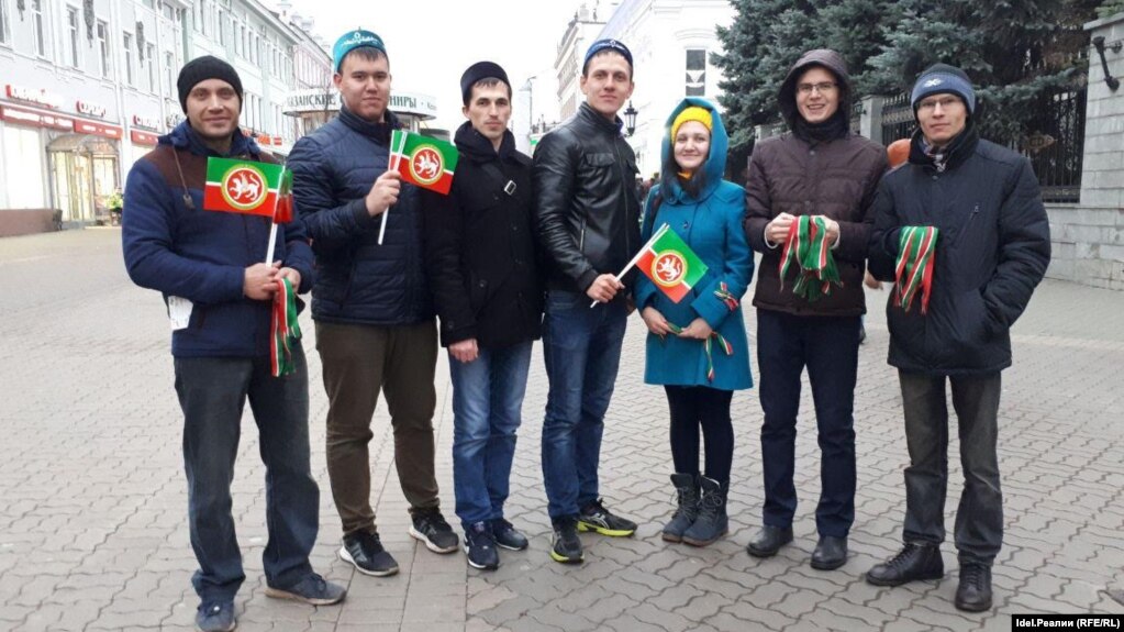 Активисты "Азатлык"