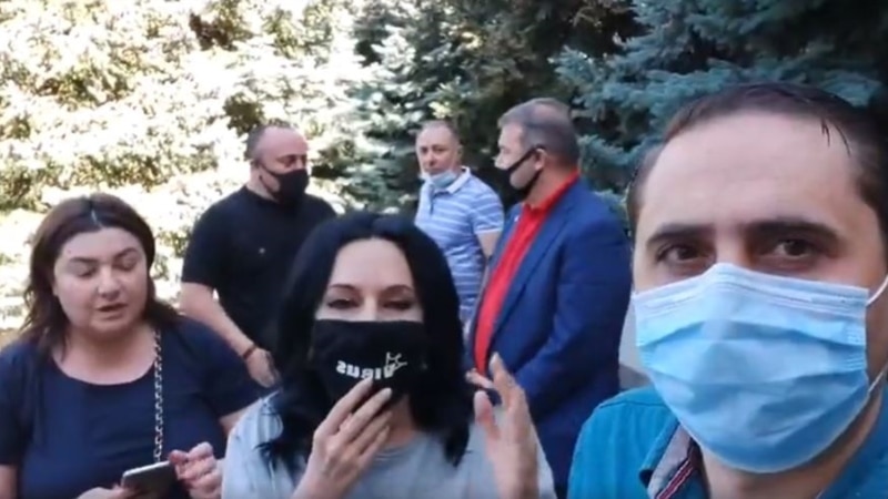 Депутаты «Процветающей Армении»: Сотрудники СНБ обыскивают дом Гагика Царукяна