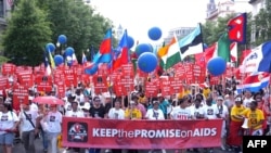 Aktivistët në Uashington kërkojnë mbajtjen e premtimeve për AIDS