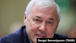 Анатолий Аксаков