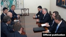 Armenia - Foreign Minister Edward Nalbandian meets with senior officials from the Swedish and Polish foreign ministries, Yerevan, 11May2015.