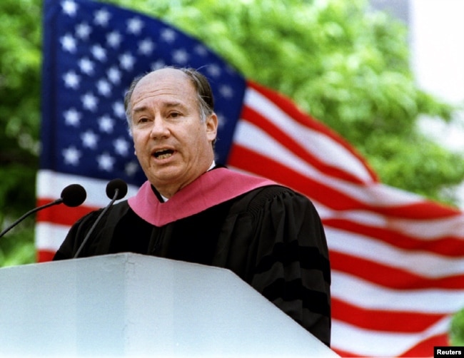 The Aga Khan delivers a speech at the Massachusetts Institute of Technology, 1994