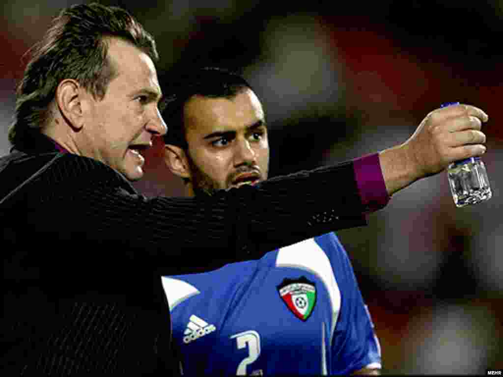 رادیون گاچانین مربی کراوات هدایت تیم ملی کویت را بر عهده دارد.