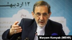 مشاور رهبر جمهوری اسلامی می‌گوید که «تحریم‌ها ایران را از پای نخواهد انداخت».