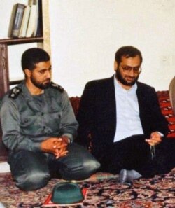 حسین مرعشی در کنار قاسم سلیمانی در اوائل دهه ۷۰ شمسی
