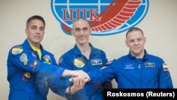 Anatolij Ivanišin, Ivan Vagner i Kris Kesidi 