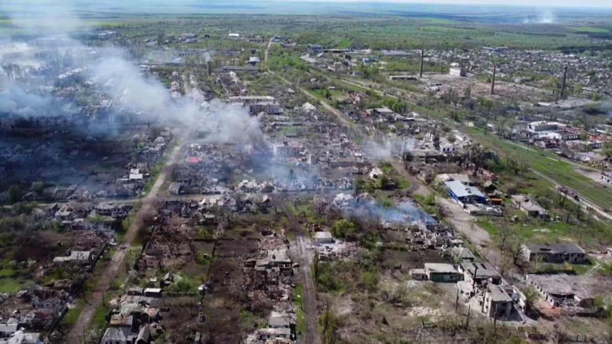 Армія РФ інтенсивно обстрілює дороги між селами та містами на Луганщині – влада