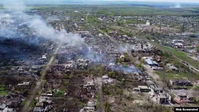 Город Попасная в Луганской области после продолжительных ударов российских войск, апрель 2022 года