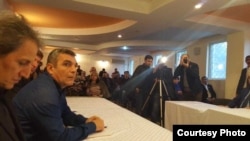 Müsavat Partiyasının qərargahında dəyirmi masa