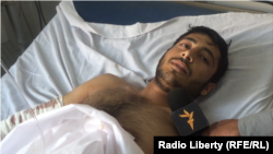 یک سرباز زخمی شده افغان