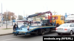 Праца эвакуатара, архіўны здымак