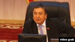 Қырғызстан парламентінің бұрынғы спикері Асылбек Жээнбеков.