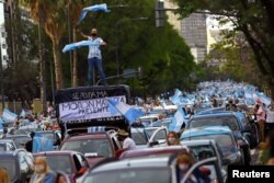 Акція протесту проти влади Альберто Фернандеса в Буенос-Айресі, Аргентина, 8 листопада 2020 року