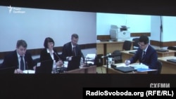 «Я одразу хочу звернути увагу на те, що ці відомості отримані не просто незаконним шляхом, а злочинним шляхом», – заявив Горяйнов комісії суддів