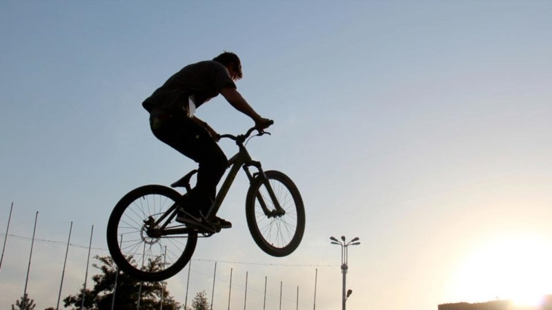 Бишкекте жол тийбеген велосипед