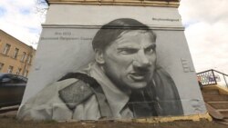 Уличный художник Артем Бурж о судьбе своих работ в Санкт-Петербурге