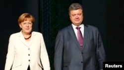 Ангела Меркель і Петро Порошенко