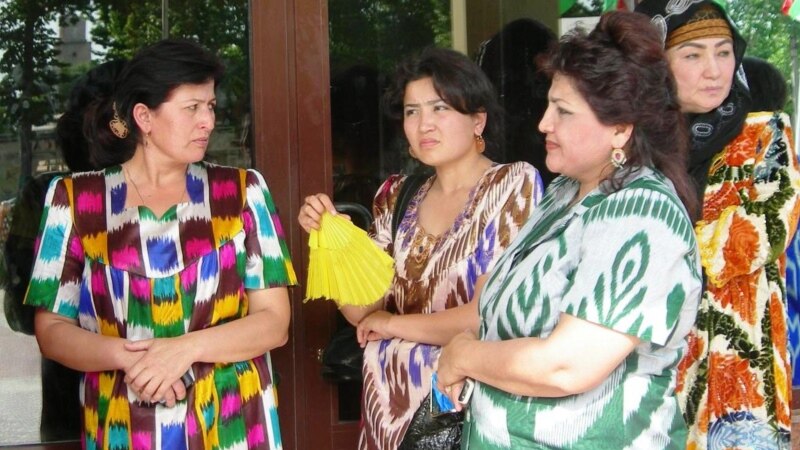 Весь март - только в таджикской национальной одежде 