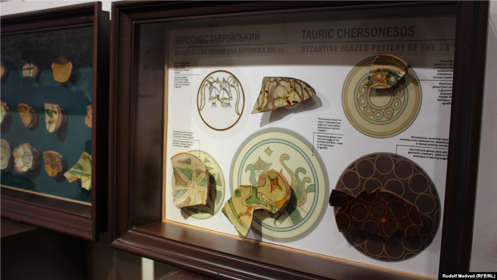 Донца орнаментной посуды XIII века, Херсонес