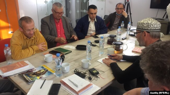 Чарада катнашучылар