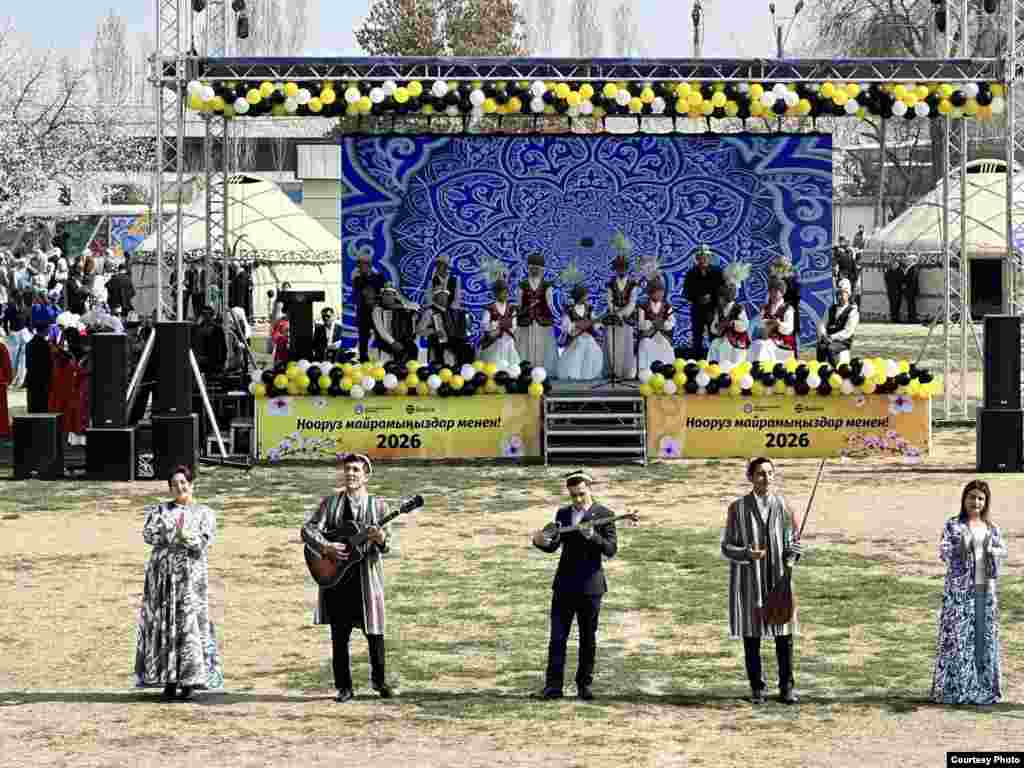 Баткен жергесинде Нооруз белгиленүүдө.