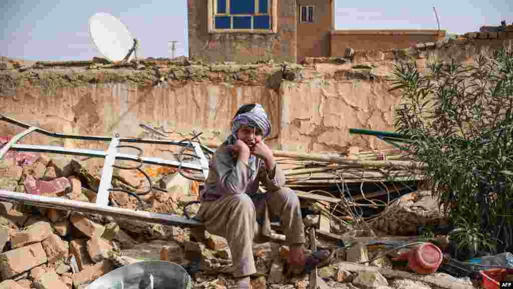 A világ legmasabb hegységei közé tartozó Hindukus térsége tektonikai törésvonalon fekszik, így különösen ki van téve a földrengéseknek