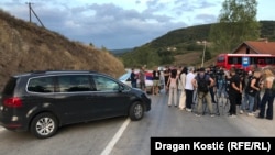 Udruženja Srba blokiraju puteve kod granica sa Kosovom
