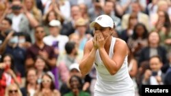 Ashleigh Barty slavi pobjedu Wimbledonu (10. juli 2021.)