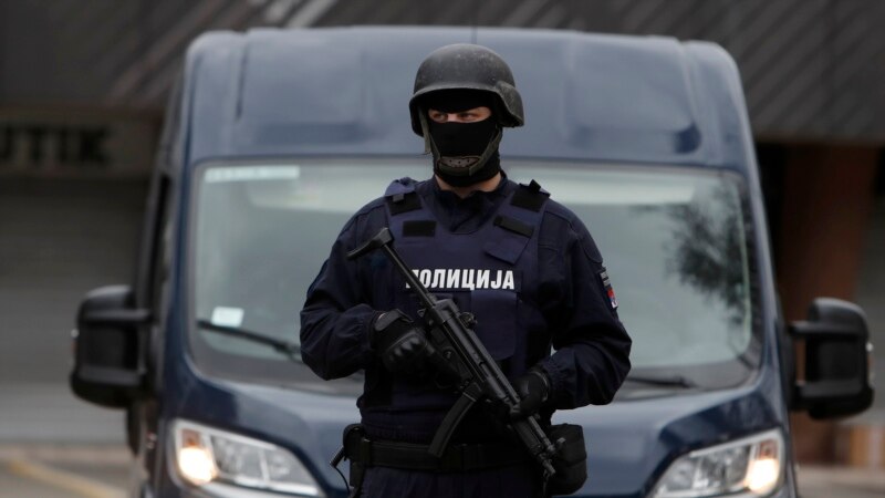Uhapšeno 15 osoba osumnjičenih da su članovi kriminalne grupe u Srbiji