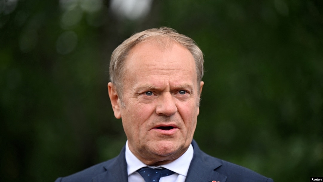 Premierul polonez, Donald Tusk, a cerut un vot de încredere în Parlament, după ce candidatul opoziției a câștigat alegerile prezidențiale.