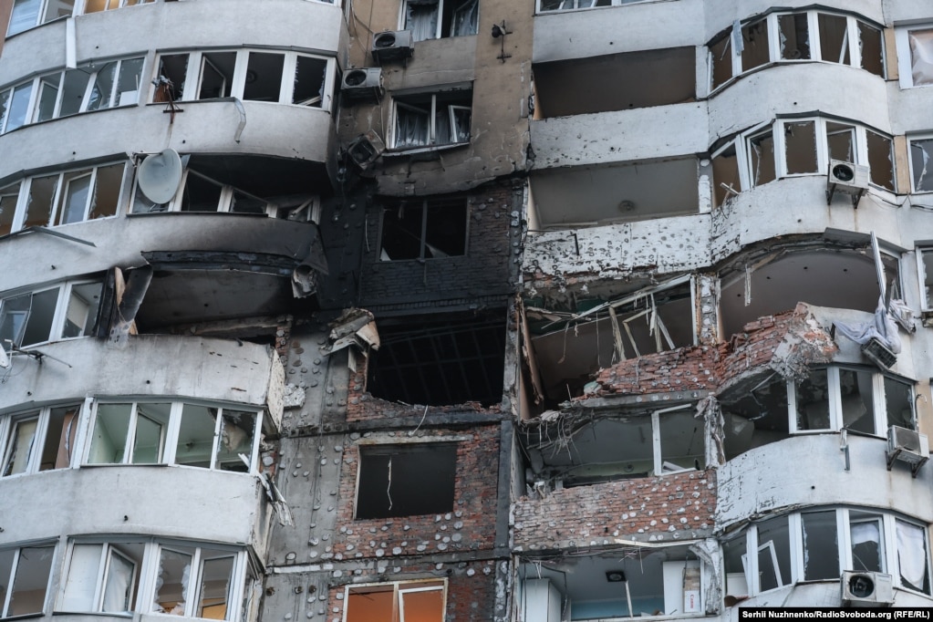 Një tjetër objekt banimi i shkatërruar nga sulmi.
