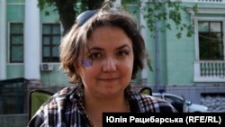 Анна Тітова з Дніпра, авторка героїчних котиків-українців